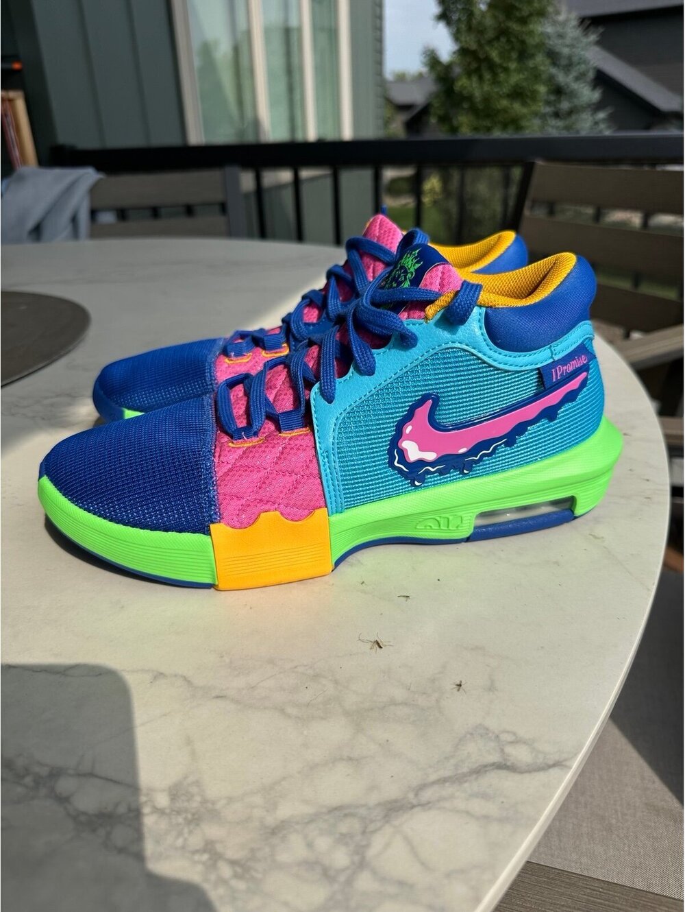 Nike LeBron Witness 8. Size 9.5. New Without Tags!